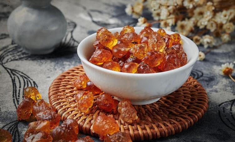 桃胶为什么煮后像果冻颗粒一样