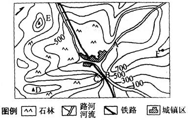 读等高线图,回答下列问题。(7分) (1)D在E的______方,F点的海拔高度是________米。 (2)C悬崖的相对高度最多不会超过________米。 读等高线图,回答下列问题。(7分) (1)D在E的______方,F点的海拔高度是________米。 (2)C悬崖的相对高度最多不会超过________米。