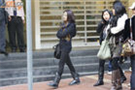 听句子, 从所给的A、B、C三个选项中选出与所听到句子内容相符的图片。() 1. . A B C() 2. A B C() 3. A B C 听句子, 从所给的A、B、C三个选项中选出与所听到句子内容相符的图片。() 1. . A B C() 2. A B C() 3. A B C