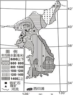 材料一:朝鲜半岛的部分地理要素分布图材料二:下表是上图所示区域四个代表性城市降水量的年内分配表.3~5月6~9月(占全 材料一:朝鲜半岛的部分地理要素分布图材料二:下表是上图所示区域四个代表性城市降水量的年内分配表.3~5月6~9月(占全
