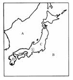 读 “日本略图”,回答下列问题(1) 日本是一个多火山、地震的国家,主要是因为日本处在板块和板块之间。(2) 图中字母所代表的地理事物名称:A (海 读 “日本略图”,回答下列问题(1) 日本是一个多火山、地震的国家,主要是因为日本处在板块和板块之间。(2) 图中字母所代表的地理事物名称:A (海