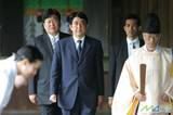 中日两国一衣带水,但近年来中日关系跌宕起伏、纷争不断。材料一:2014年3月8日,全国人大会议上,外交部长王毅回答中外记者提问时说:“至 中日两国一衣带水,但近年来中日关系跌宕起伏、纷争不断。材料一:2014年3月8日,全国人大会议上,外交部长王毅回答中外记者提问时说:“至