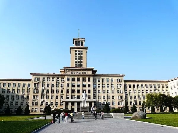 中国最难考的10所文科大学