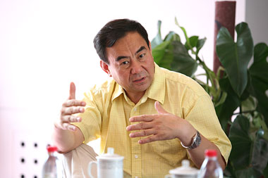 吉利大学校长主持召开宣传工作专题会议 吉利大学校长主持召开宣传工作专题会议