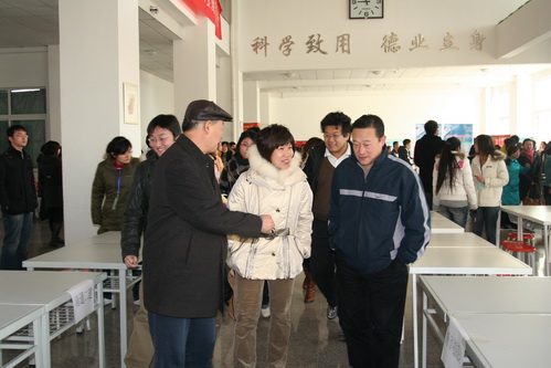 首师大科德学院组织就业宣讲会为学生提供指导 首师大科德学院组织就业宣讲会为学生提供指导