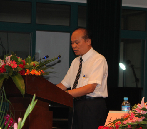 开学典礼隆重召开