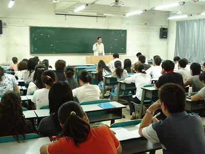 吉利大学金融证券学院召开迎新工作表彰大会 吉利大学金融证券学院召开迎新工作表彰大会