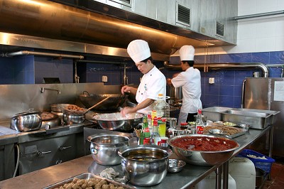 吉利大学教职工食堂今起试营业 吉利大学教职工食堂今起试营业