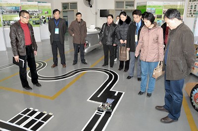 市民办教育考评专家组来吉利大学考察工作 市民办教育考评专家组来吉利大学考察工作