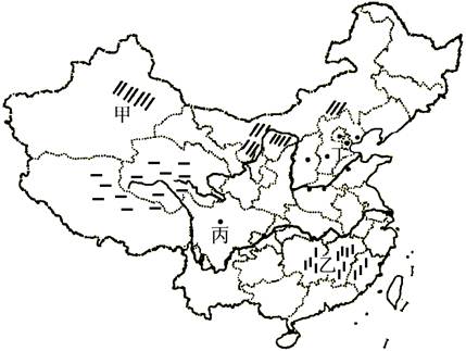 读我国轮廓图,回答问题。以甲为代表的“///”所示的地区突出的生态环境问题是。造成这一生态环境问题的自然原因主要有;人为原因主要有。丙所在 读我国轮廓图,回答问题。以甲为代表的“///”所示的地区突出的生态环境问题是。造成这一生态环境问题的自然原因主要有;人为原因主要有。丙所在