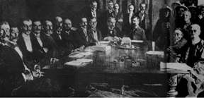 1901年11月7日,李鸿章在完成了他一生中签订的最后一个不平等条约的两个月后,在北京病死。下图是李鸿章在签订这一条约时的情景。这“最后一个”条约是指 1901年11月7日,李鸿章在完成了他一生中签订的最后一个不平等条约的两个月后,在北京病死。下图是李鸿章在签订这一条约时的情景。这“最后一个”条约是指