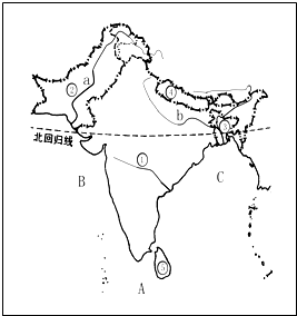 读南亚略图,完成以下问题图中地形分为三部分,北部为高大的______山,中部是______河和______河冲积而成的平原,南部是______德干高原.( 魔方格