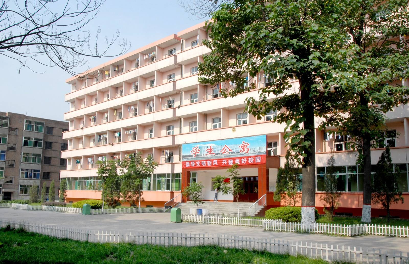 山西职业技术学院有几个校区怎么样?有哪些专业?宿舍条件好不好 山西职业技术学院有几个校区怎么样?有哪些专业?宿舍条件好不好