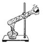 图中是冰的熔化实验,这是通过_______________的途径改变物体的内能。右图为冰由固态变为液态过程中温度随时间变化的图象,其中t2时刻物体的内能_ 图中是冰的熔化实验,这是通过_______________的途径改变物体的内能。右图为冰由固态变为液态过程中温度随时间变化的图象,其中t2时刻物体的内能_
