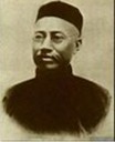 思想文化是时代变革的先声,它们在推动社会进步方面有着举足轻重的作用。在民族危机日益严重的时候,主张维新改革,译著《天演论》,把西方“物竞天择,适者生存”的 思想文化是时代变革的先声,它们在推动社会进步方面有着举足轻重的作用。在民族危机日益严重的时候,主张维新改革,译著《天演论》,把西方“物竞天择,适者生存”的