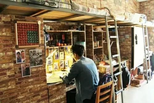武汉工商学院是几本一年学费多少?排名全国第几宿舍条件好不好? 武汉工商学院是几本一年学费多少?排名全国第几宿舍条件好不好?