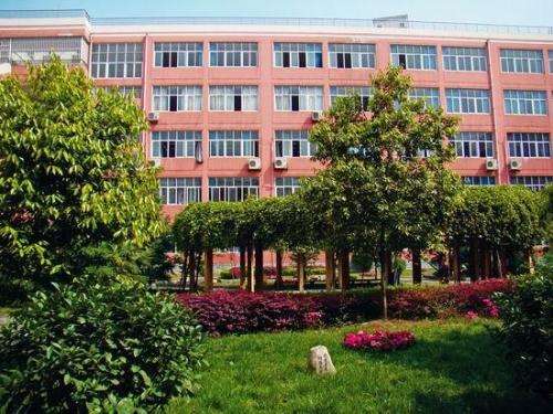 四川化工职业技术学院师资力量怎样?排名第几?重点专业宿舍条件 四川化工职业技术学院师资力量怎样?排名第几?重点专业宿舍条件