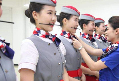 重庆航空学校空中乘务标准要求 重庆航空学校空中乘务标准要求