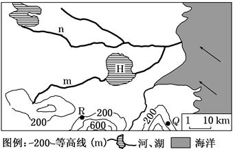 下图为某区域示意图,箭头表示该地常年盛行风。读图,完成下列问题。关于H湖泊说法正确的是A.对河流m段具有削峰补枯的作用B.湖泊面积的大小与流域的洪涝灾害频率 下图为某区域示意图,箭头表示该地常年盛行风。读图,完成下列问题。关于H湖泊说法正确的是A.对河流m段具有削峰补枯的作用B.湖泊面积的大小与流域的洪涝灾害频率