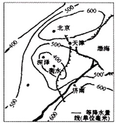 读“海河平原雨量分布图”,据此回答下面2题。小题1:图中雨量分布和下列因素中的哪几项关系最为密切①季风风向②山地分布③距海远近④地势高低A.①②③ B小 读“海河平原雨量分布图”,据此回答下面2题。小题1:图中雨量分布和下列因素中的哪几项关系最为密切①季风风向②山地分布③距海远近④地势高低A.①②③ B小