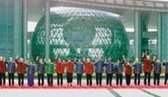 以下一组图片资料是某中学历史小组的同学们为开展一次纪念活动而收集的。请认真读图,并结合所学知识回答问题。材料一:A、中美 以下一组图片资料是某中学历史小组的同学们为开展一次纪念活动而收集的。请认真读图,并结合所学知识回答问题。材料一:A、中美