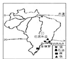 读下图,完成下题。小题1:该国矿产资源丰富,其中储量、产量都居世界前列的是A.煤B石油C.铁 D.有色金属小题2:有关该国的叙述,正确的是A.积 读下图,完成下题。小题1:该国矿产资源丰富,其中储量、产量都居世界前列的是A.煤B石油C.铁 D.有色金属小题2:有关该国的叙述,正确的是A.积