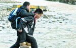 News 1Huang Heshan, a boy from Xinghua, has moved(感动) many people in Taizhou News 1Huang Heshan, a boy from Xinghua, has moved(感动) many people in Taizhou