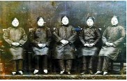 “社会史”是人类全部历史的浓缩,伴随着新课程的实施,社会史范式也逐渐进入了高考命题人的视野。请回答下列有关中国近代社会史的几个问题:下列三幅图 “社会史”是人类全部历史的浓缩,伴随着新课程的实施,社会史范式也逐渐进入了高考命题人的视野。请回答下列有关中国近代社会史的几个问题:下列三幅图