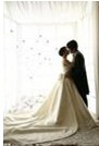 从旧式婚礼与新式婚礼两幅图片可以看出,我国近代以来人们物质生活和社会习俗发生了巨大的变化,表现在①服饰的变化②发式的变化③礼仪的变化④缠足的变化 从旧式婚礼与新式婚礼两幅图片可以看出,我国近代以来人们物质生活和社会习俗发生了巨大的变化,表现在①服饰的变化②发式的变化③礼仪的变化④缠足的变化