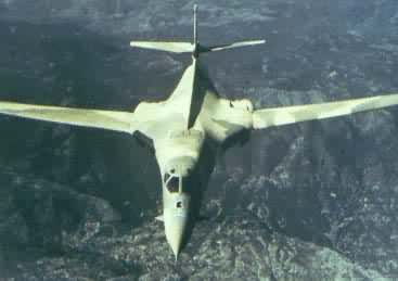 B-1变后掠翼轰炸机