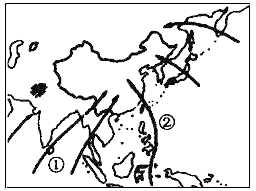 下图是影响我国的季风示意图,读图回答下列问题。图示季节季风气流的主要特点是___________。季风①是来自___ 下图是影响我国的季风示意图,读图回答下列问题。图示季节季风气流的主要特点是___________。季风①是来自___