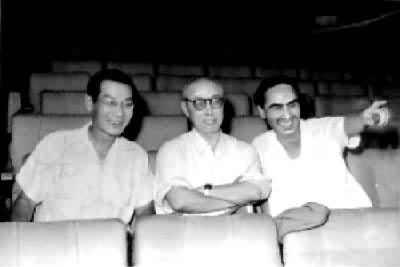 田汉(1898~1968)是什么? 田汉和焦菊隐(左)、欧阳山尊(右)观看话剧彩排