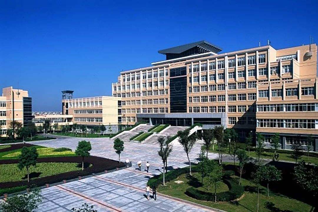 浙江纺织服装职业技术学院怎么样地址在哪?学费多少宿舍条件如何 浙江纺织服装职业技术学院怎么样地址在哪?学费多少宿舍条件如何