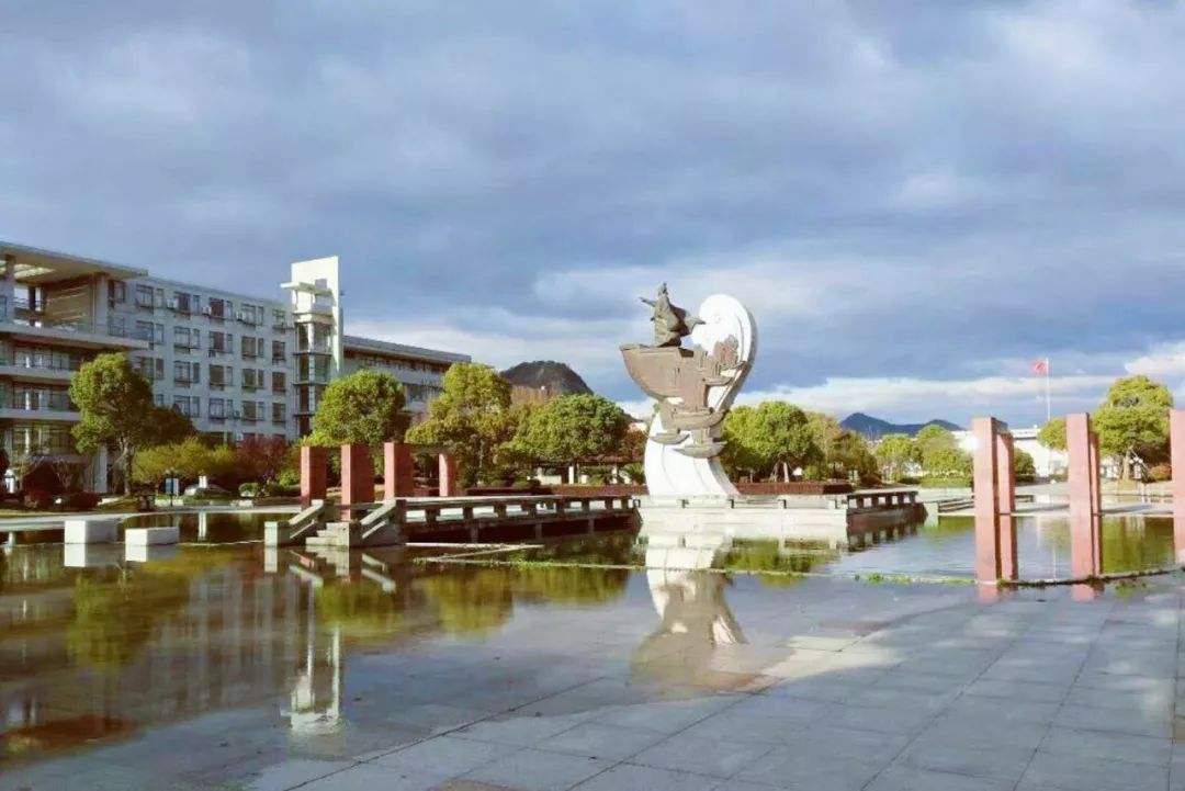 台州职业技术学院怎么样?优势专业有哪些?排名第几?学费贵吗? 台州职业技术学院怎么样?优势专业有哪些?排名第几?学费贵吗?