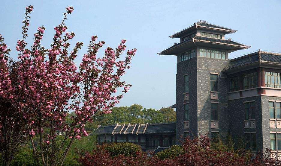 湖北文理学院实力如何?什么档次?优势专业是什么?学费多少? 湖北文理学院实力如何?什么档次?优势专业是什么?学费多少?