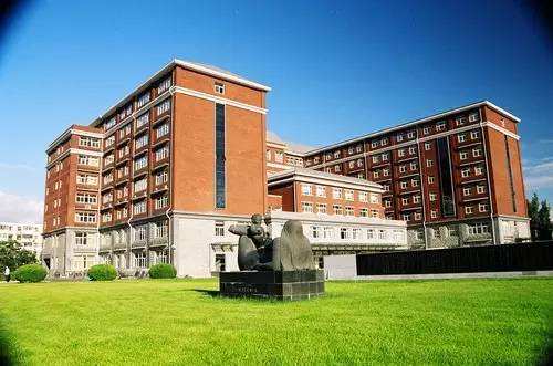 对外经济贸易大学是985还是211?排名第几?重点专业有哪些? 对外经济贸易大学是985还是211?排名第几?重点专业有哪些?