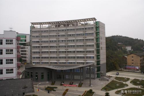 遵义医学院医学与科技学院怎么样学费多少?排名全国第几?宿舍条 遵义医学院医学与科技学院怎么样学费多少?排名全国第几?宿舍条