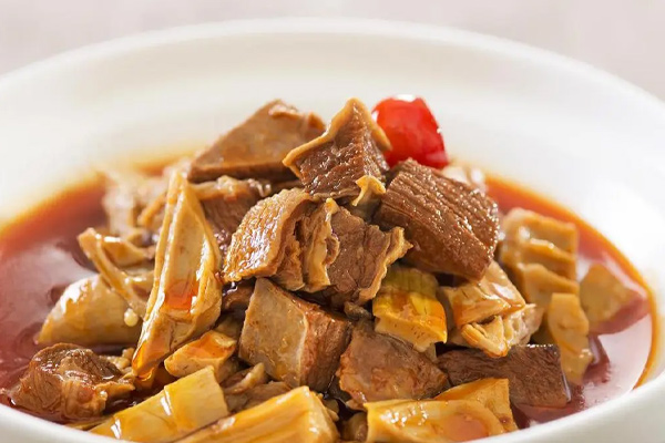 炖牛肉放什么东西烂得快 牛肉的营养价值