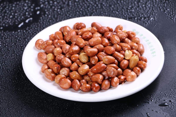脆皮花生米怎么炸又酥又脆 油炸花生米吃多少合适