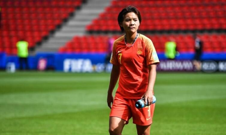 中国女足王霜是几号 中国女足王霜是几号