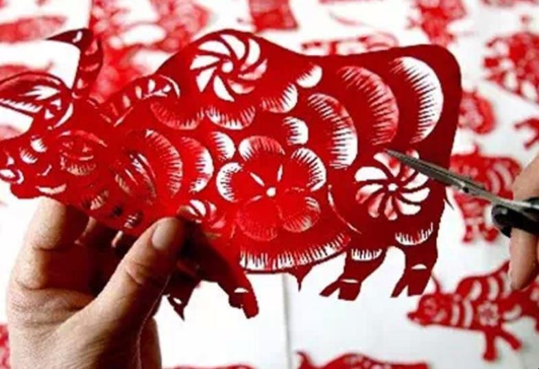 中国剪纸的三个特点是什么 中国剪纸的三个特点是什么