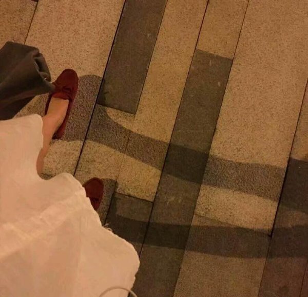 心里喜欢一个人的说说图片 心里喜欢一个人的说说图片