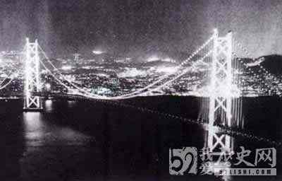 世界最长的吊桥——日本明石海峡大桥正式通车