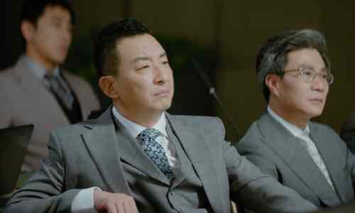 《平凡的荣耀》孙奕秋跟曲总有什么关系
