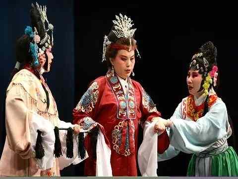 评剧《茶瓶计》讲的什么