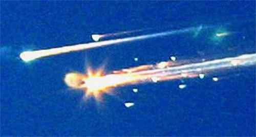 2003年2月1日：哥伦比亚号航天飞机失事