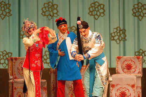 秦腔《柜中缘》剧情如何