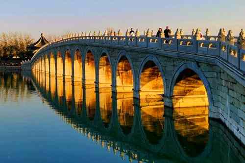 金光穿洞是什么原理