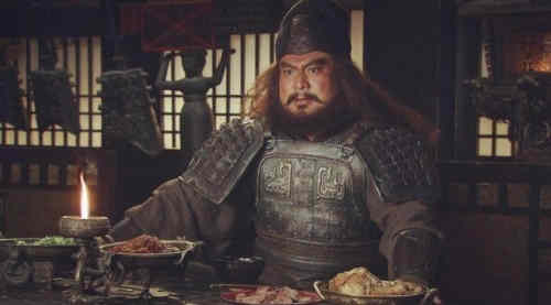 古代将军都是大肚子形象的原因