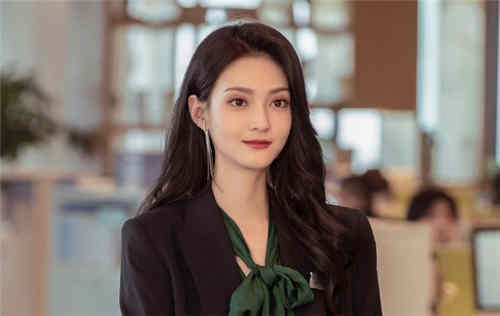 《贺先生的恋恋不忘》杨若薇和谁在一起了